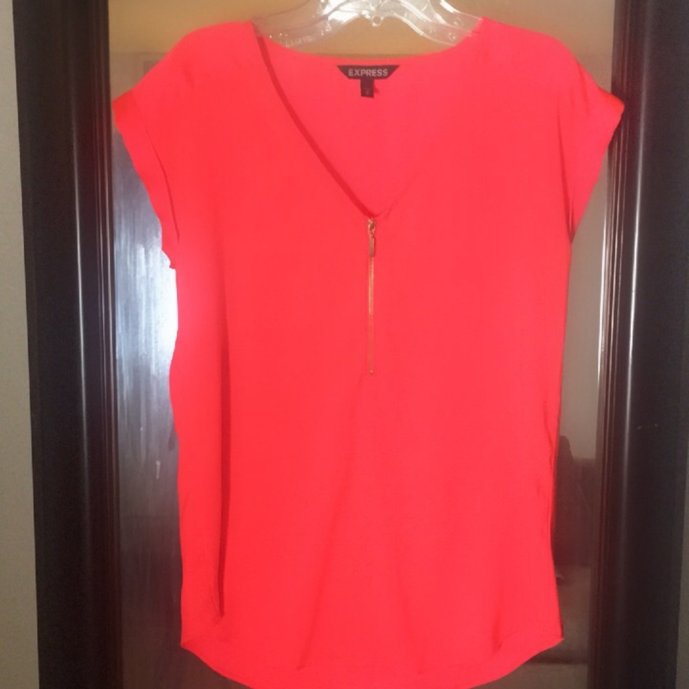 EXPRESS BLOUSE